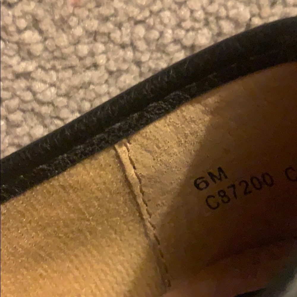 Shoes - Picture 3 of 3